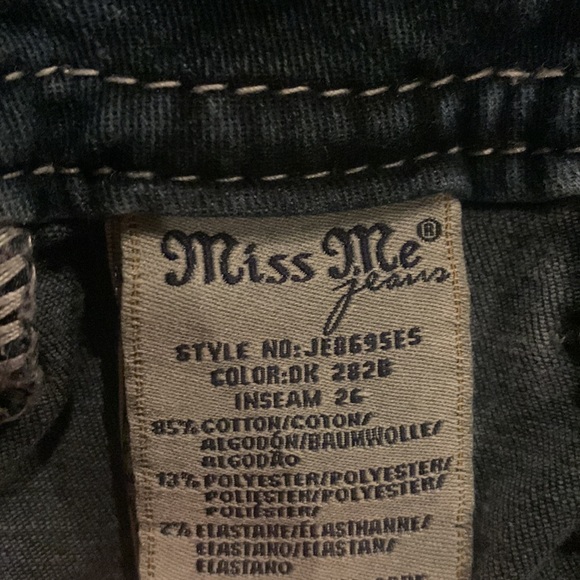 Miss Me Easy Crop Jeans - Picture 8 of 8